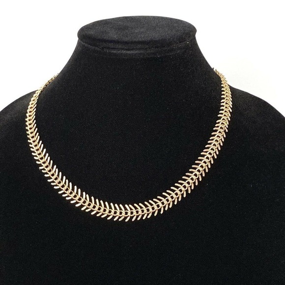 Necklace 7 Charming Sisters Gold Tone Modern Vintage Inspired - Picture 1 of 8